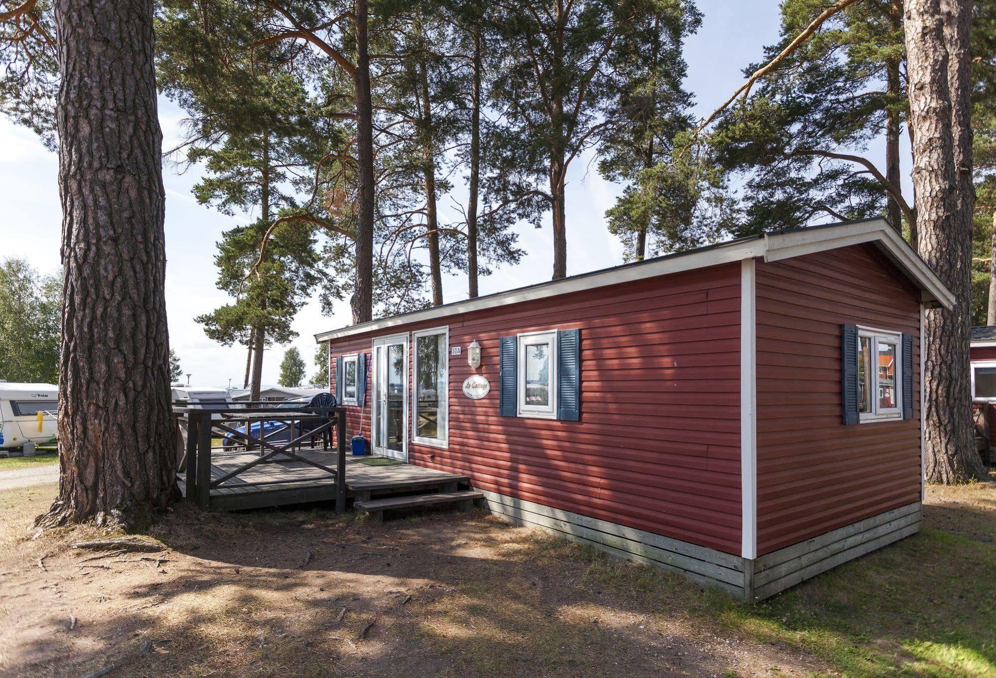 ホテル First Camp Siljansbadet - Raettvik エクステリア 写真
