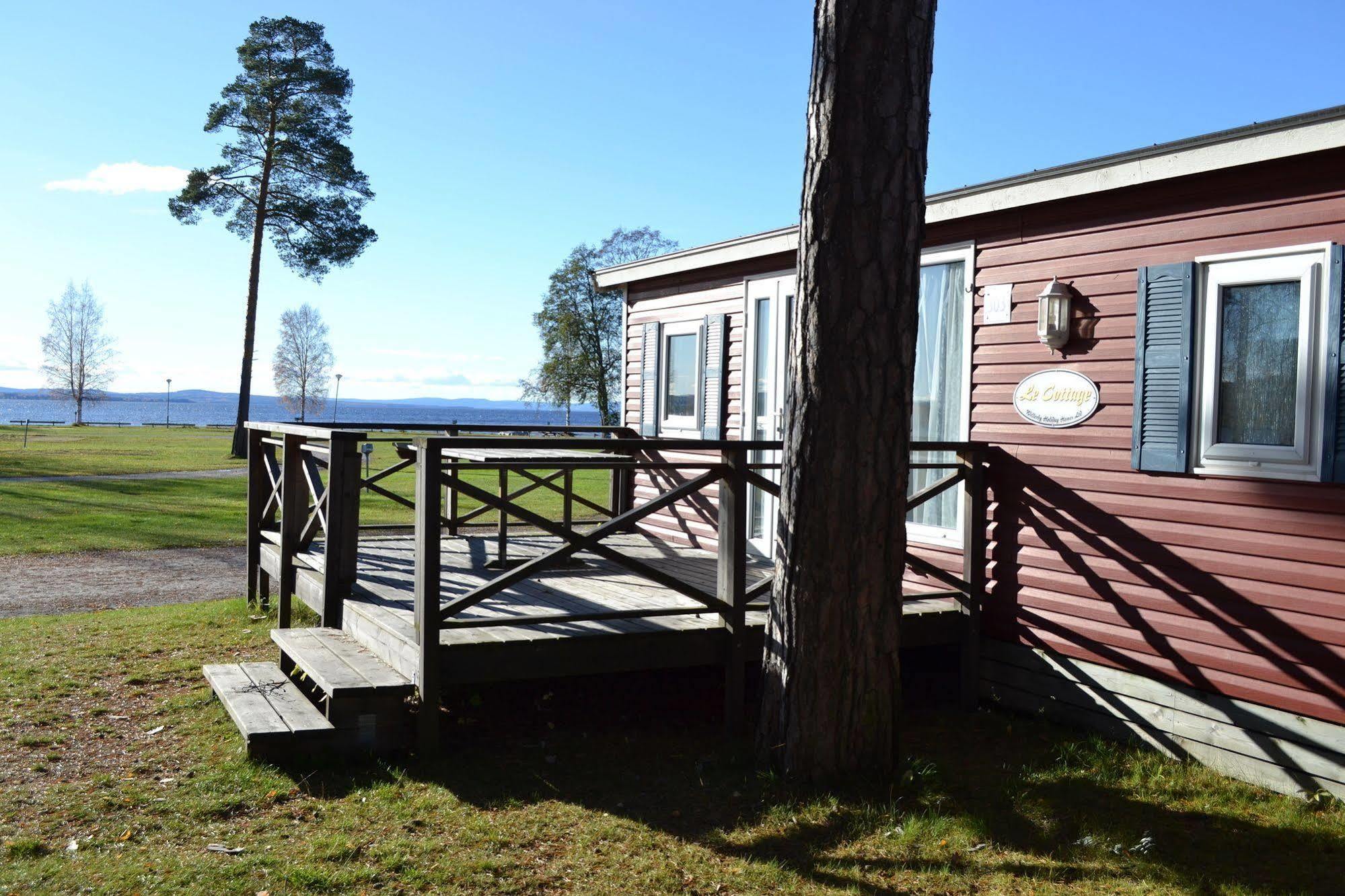 ホテル First Camp Siljansbadet - Raettvik エクステリア 写真