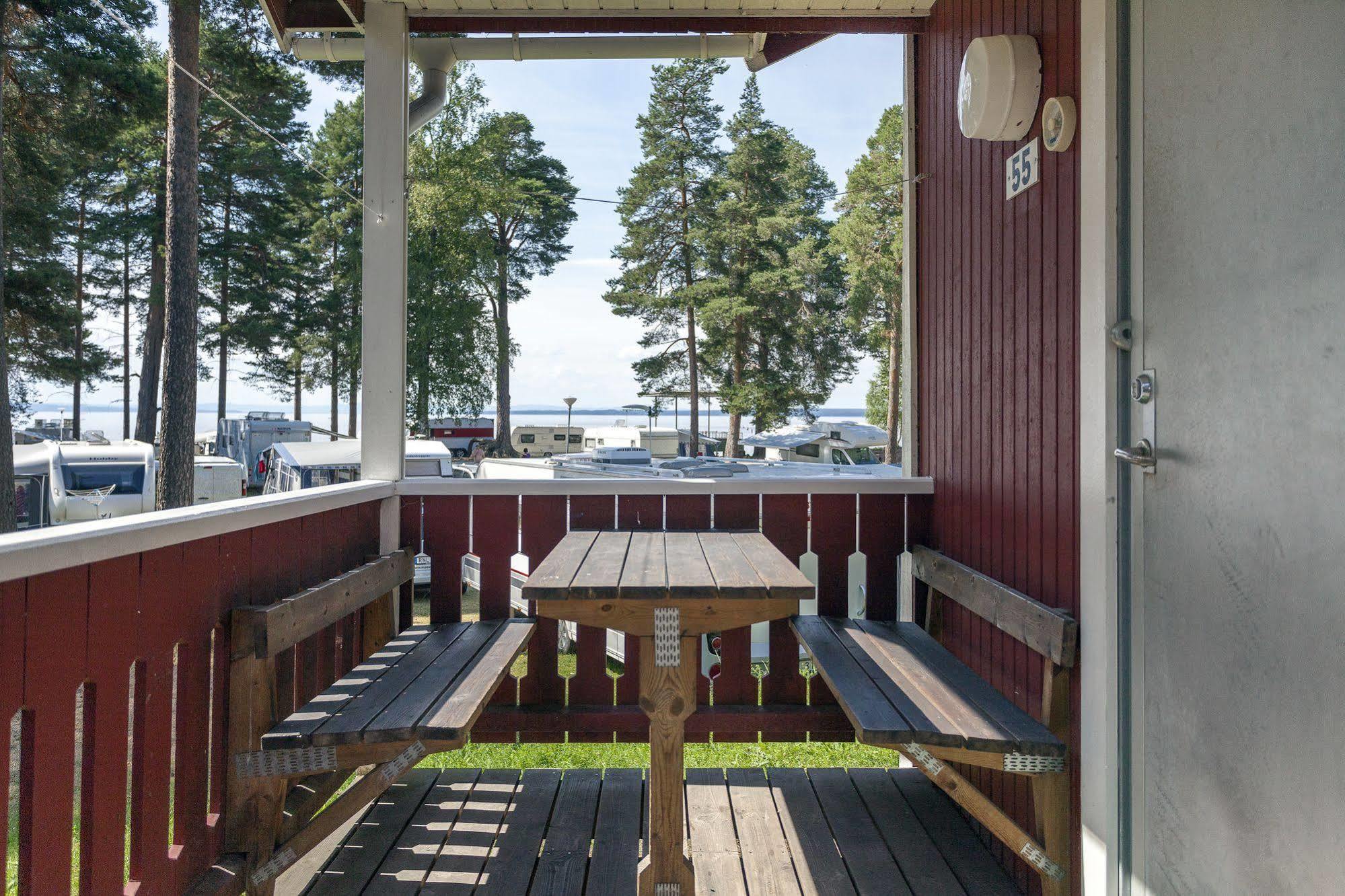 ホテル First Camp Siljansbadet - Raettvik エクステリア 写真
