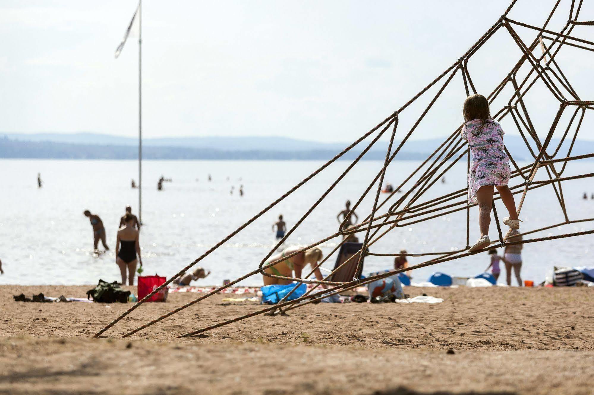 ホテル First Camp Siljansbadet - Raettvik エクステリア 写真